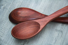 Load image into Gallery viewer, Set of 3 wooden spoons handmade from acacia wood in brown
